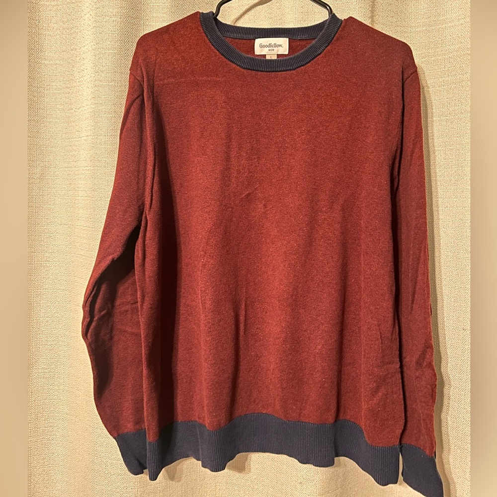Large, Burgundy, Goodfellow long sleeve. 100% Cotton Material.